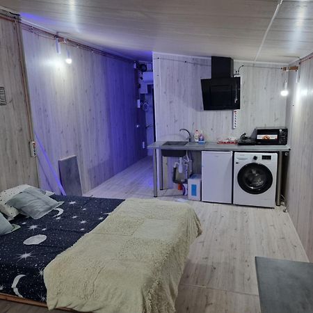 Luxury Apartament In Kiszyniów Zewnętrze zdjęcie