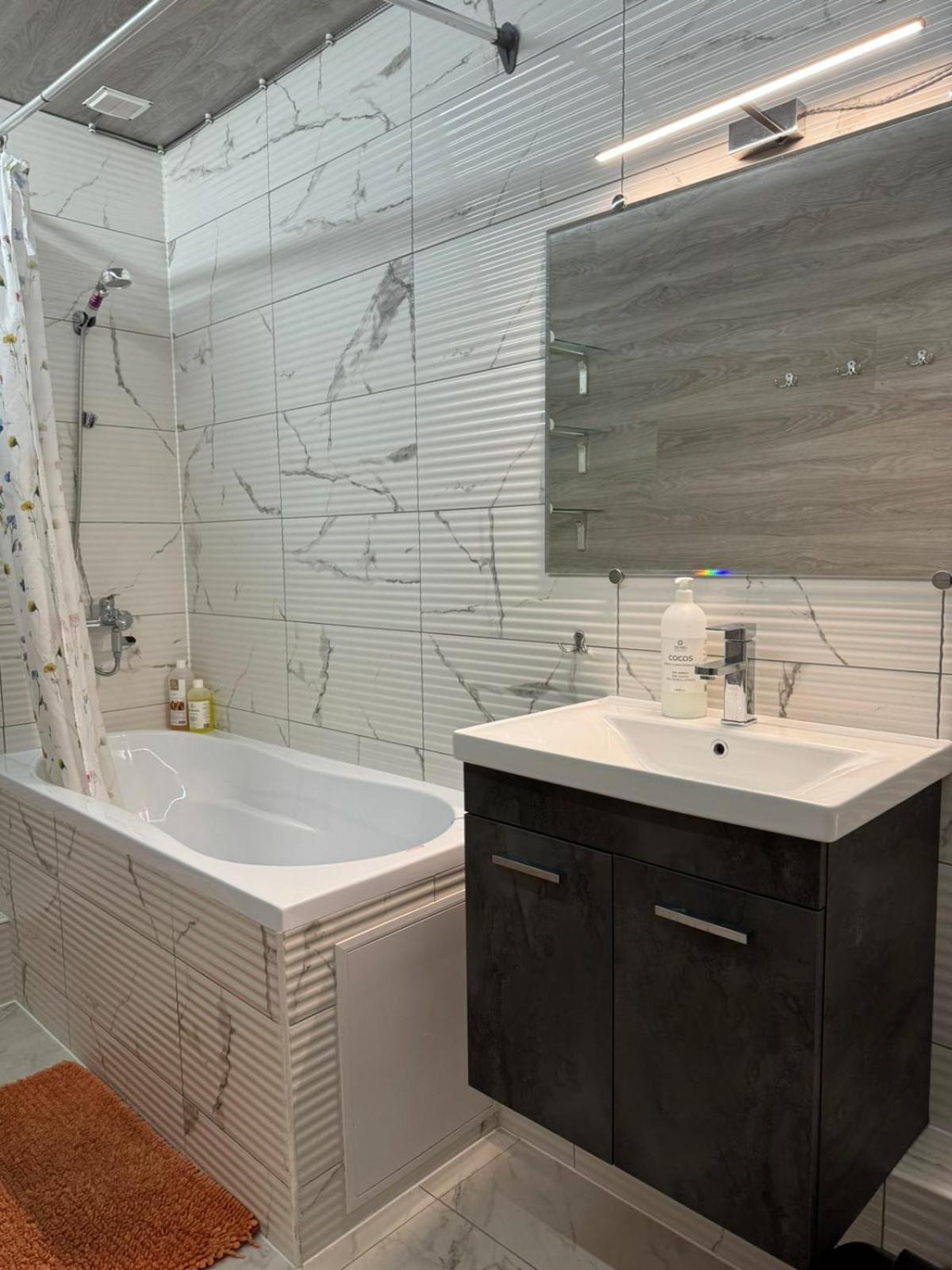 Luxury Apartament In Kiszyniów Zewnętrze zdjęcie